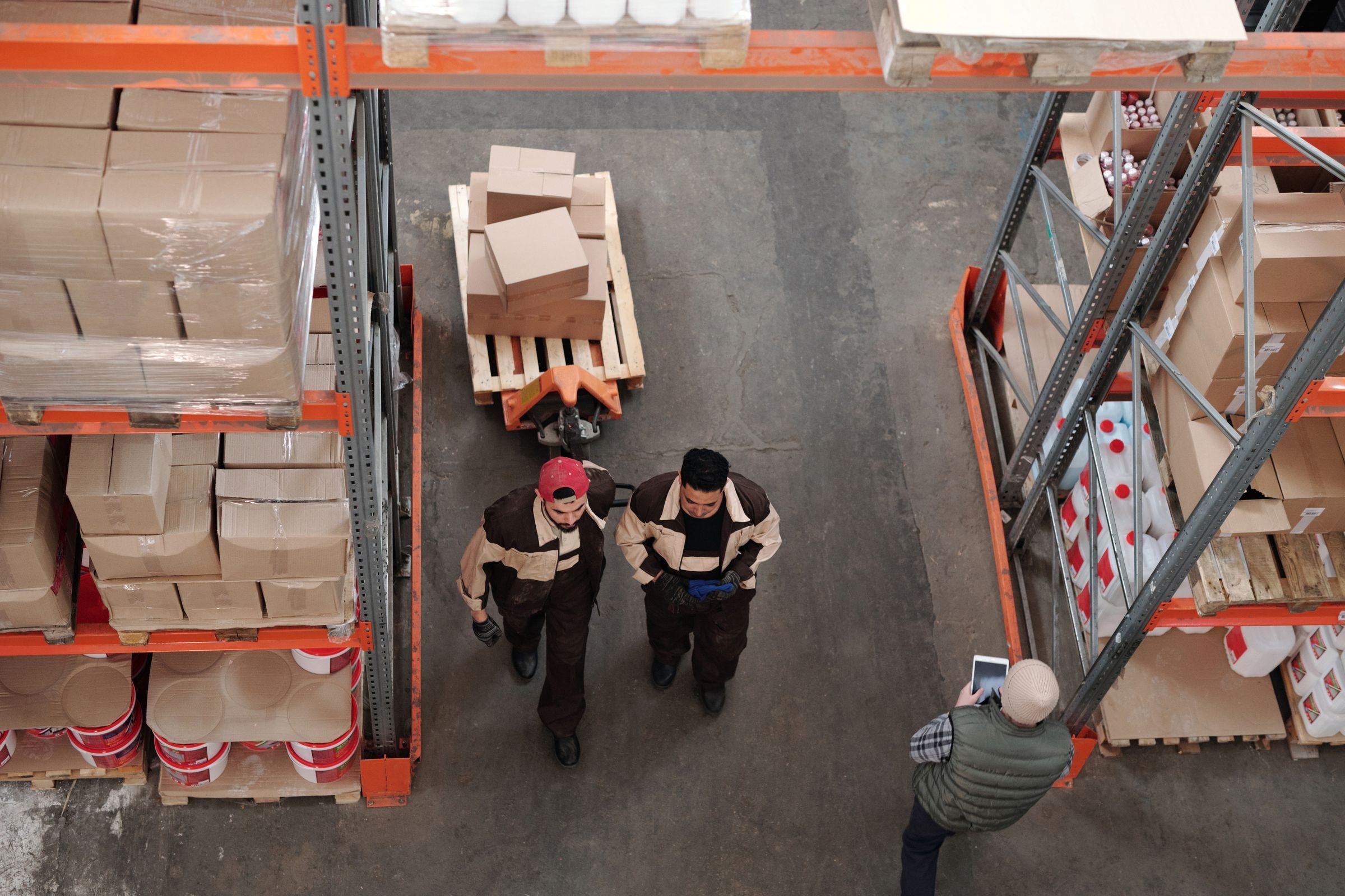 Cargo preparation and pallet handling