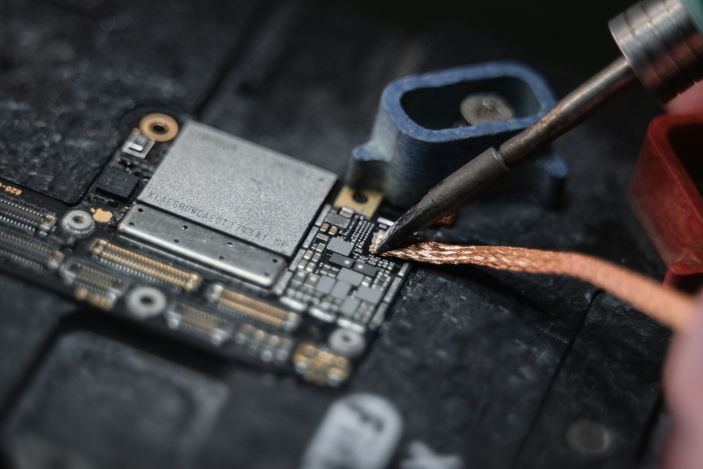 Electronics circuit repair
